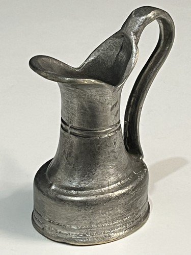 Ancien petit pichet - petit, en