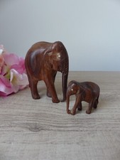 Statuettes éléphant et son