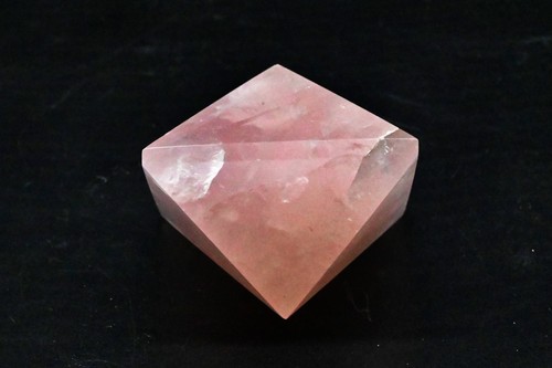 Octaèdre quartz rose du - octaèdre,