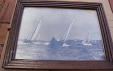 Photo  signée de Régate de voiliers en Bretagne  Vintage encadrée