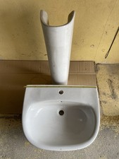 Lavabo sur colonne
