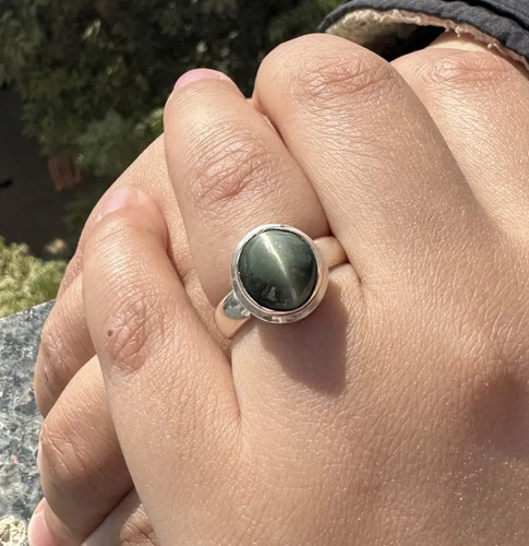 Véritable bague pierre