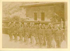 Österreich, Brennerbahn, Soldaten  Vintage albumen print.  Tirage albuminé  