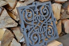 Grille d'aération chaude Grille d'aération Poêle ancien en faïence en...