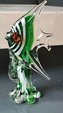 Figurine Presse-Papier Murano Forme Poisson Rayures Blanches/Vertes. Haut 18,5cm