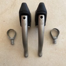 Paires De Leviers Manettes De Freins Campagnolo Chorus ? vélo route cyclisme