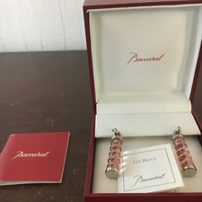 Boucle d'oreille bonbon rose en cristal de Baccarat (prix pour la paire)