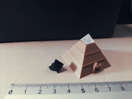 Pyramide noir blanche - noir,