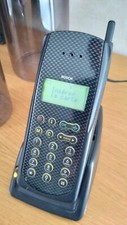 GSM VINTAGE BOSCH M-COM 506 FINITION CARBONE (NOKIA, MOTOROLA)