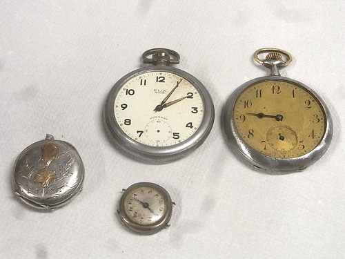 Ancien lot 4 montres - 🇫🇷,