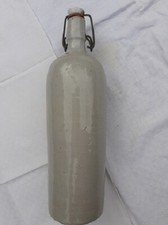 bouteille ancienne  en grès