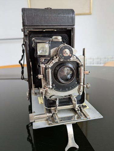 Appareil photo ancien - , à