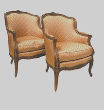 paire de fauteuils style transition Louis XV finement sculptée . XX siècle .