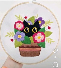 Tableau Cadre Broderie Chat Et Fleurs Fait Main Sur Support Chevalet