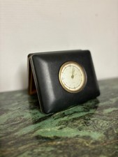 Une Pendule boîte ancienne