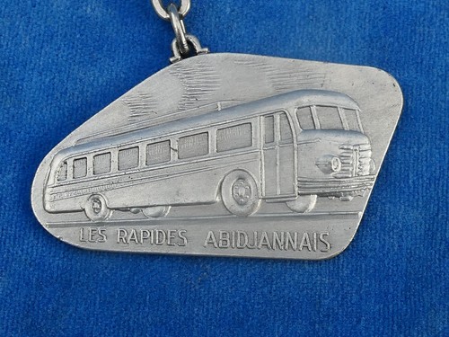 Superbe rare top porte cles - superbe,