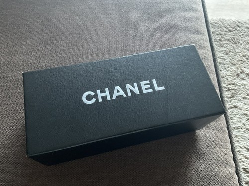 Chanel petite boîte - chanel:, vide