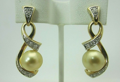 Nouveau boucles oreilles - nouveau, d'oreilles