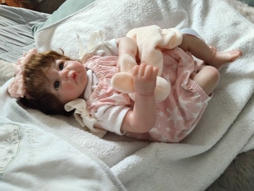 Bébé reborn lilou - bébé,