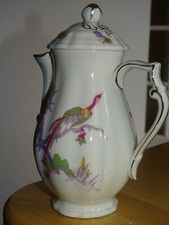 LIMOGES BERNARDAUD ANCIENNE PETITE CAFETIERE PORCELAINE MODELE CHANTILLY