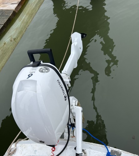 Tohatsu tiller outboard - 6,