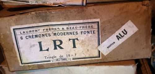 Crémone fonte neuve de - en,