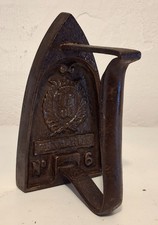 Fer à repasser ancien en