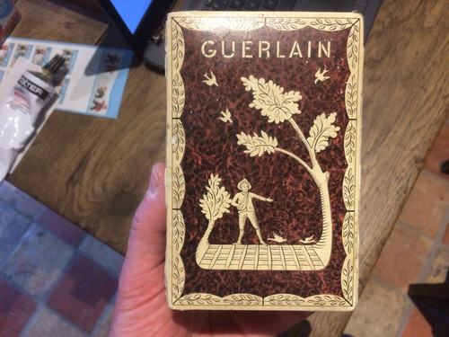 Boîte guerlain carton - boîte,