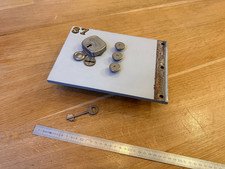 AFFAIRE ANCIENNE PORTE et SERRURE FICHET d'une ancienne banque 1965 monte pachi