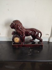 Lion en céramique GERMANY 713 horloge à poser ancienne XXe