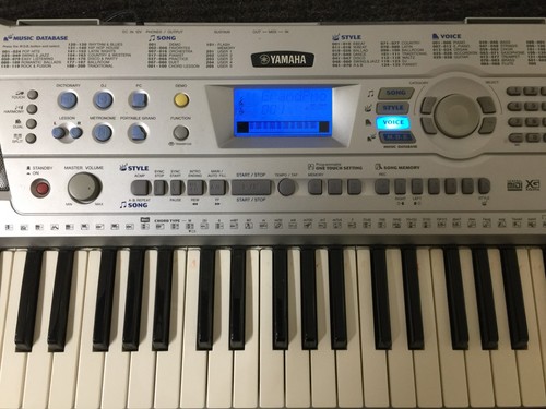 Keyboard piano yamaha psr - piano,