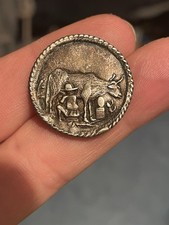 Ancien Bouton En Argent Massif 