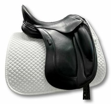 Selle de dressage anglaise couleur noire Genius Leather DD taille 17,5" pouces