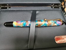 Stylo Plume Aurora 888