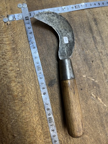 Old tool outil - n°,