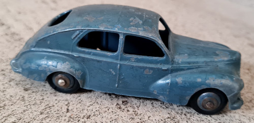 Dinky toys peugeot - dinky,