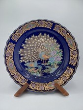 Grande Assiette en Porcelaine - Taous – Décor Floral & Paon, Artisanat Marocain