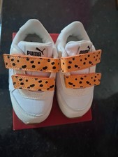 NEUVES Baskets Puma fille 22