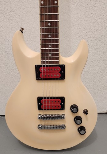 Ibanez white double cutaway - white,
