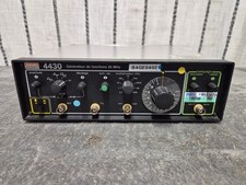 SEFRAM 4430 Function Generator