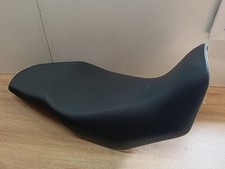 77200-MGZ-J800 UNE SELLE SIEGE
