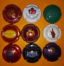 K5) Un lot de 9 capsules de