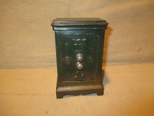 ancienne tirelire coffre Jep en tôle milieu XX ème