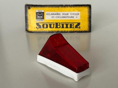 Nos feu arrière soubitez - feu,