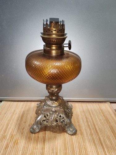 Ancienne lampe pétrole - lampe,