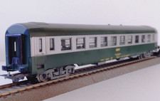 JOUEF 5292 HO voiture B¹⁰ SNCF type Y UIC - 2 ème Classe - vert/gris 1/87 1:87