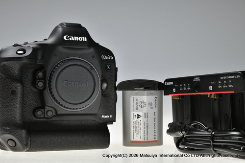 Canon eos mark 20 - x,