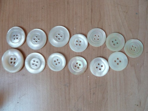 Anciens boutons nacre - boutons,