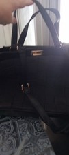 sac à main façon damier noir