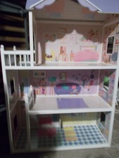 Belle maison de poupée Barbie en bois Kidkraft